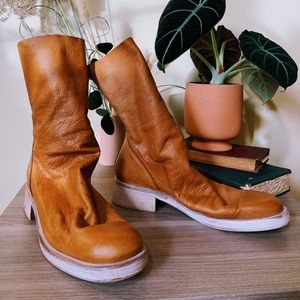 NWT | Free People | Sutton Slouch Boot | Camel | Size 6